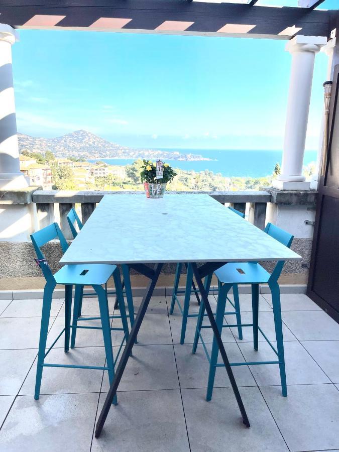 Village Cap Esterel Duplex Vue Mer Centre Saint-Raphael  Exterior photo